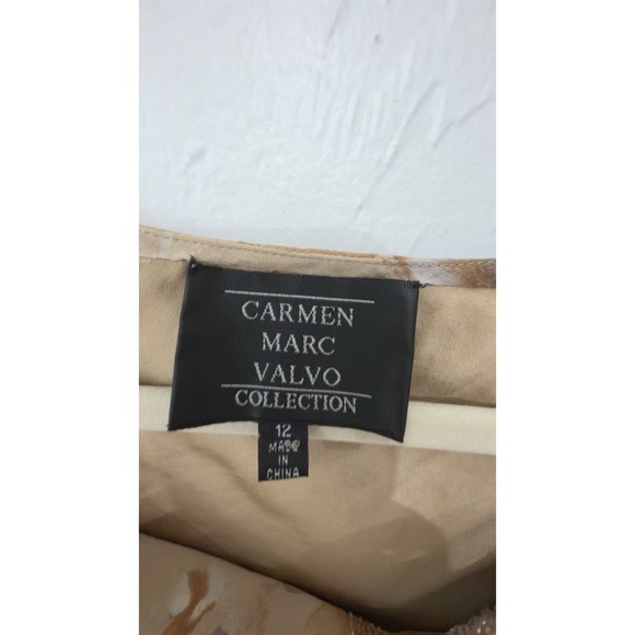 Carmen Marc Valvo silk floral beige draped blouse with beaded details size 12 - Picture 3 of 8